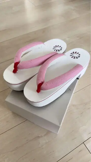 핑크색 일본 의류용 나막신