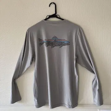 레어 Patagonia 그레이 긴팔 티셔츠 그래픽 캐플린
