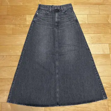 어퍼 하이츠 THE TRACK SKIRT 데님 스커트 n318m