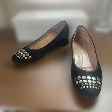 SARA NIRICO YOSHINOYA 요시노야 블랙 펌프스