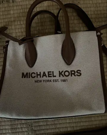 MICHAEL KORS 메쉬 숄더백