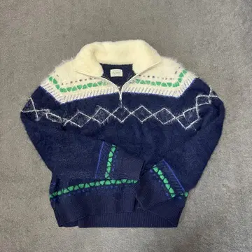 pamm 식탁의 노르딕 하프 지퍼 니트