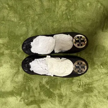 블랙 가죽 발레 슈즈
