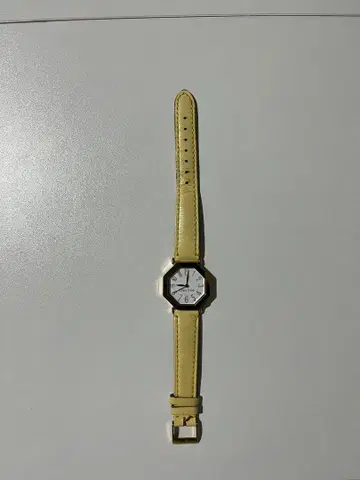 Dr. 코파의 팔각형 손목시계