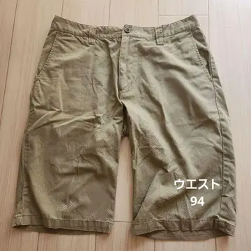 카키색 코튼 혼방 숏팬츠
