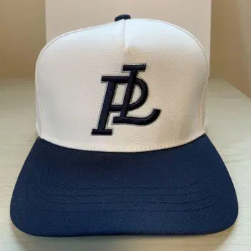 palace 화이트/네이비 로고 자수 캡