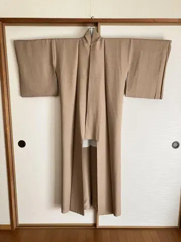 이로무지 브라운 히토츠몬 라쿠칸