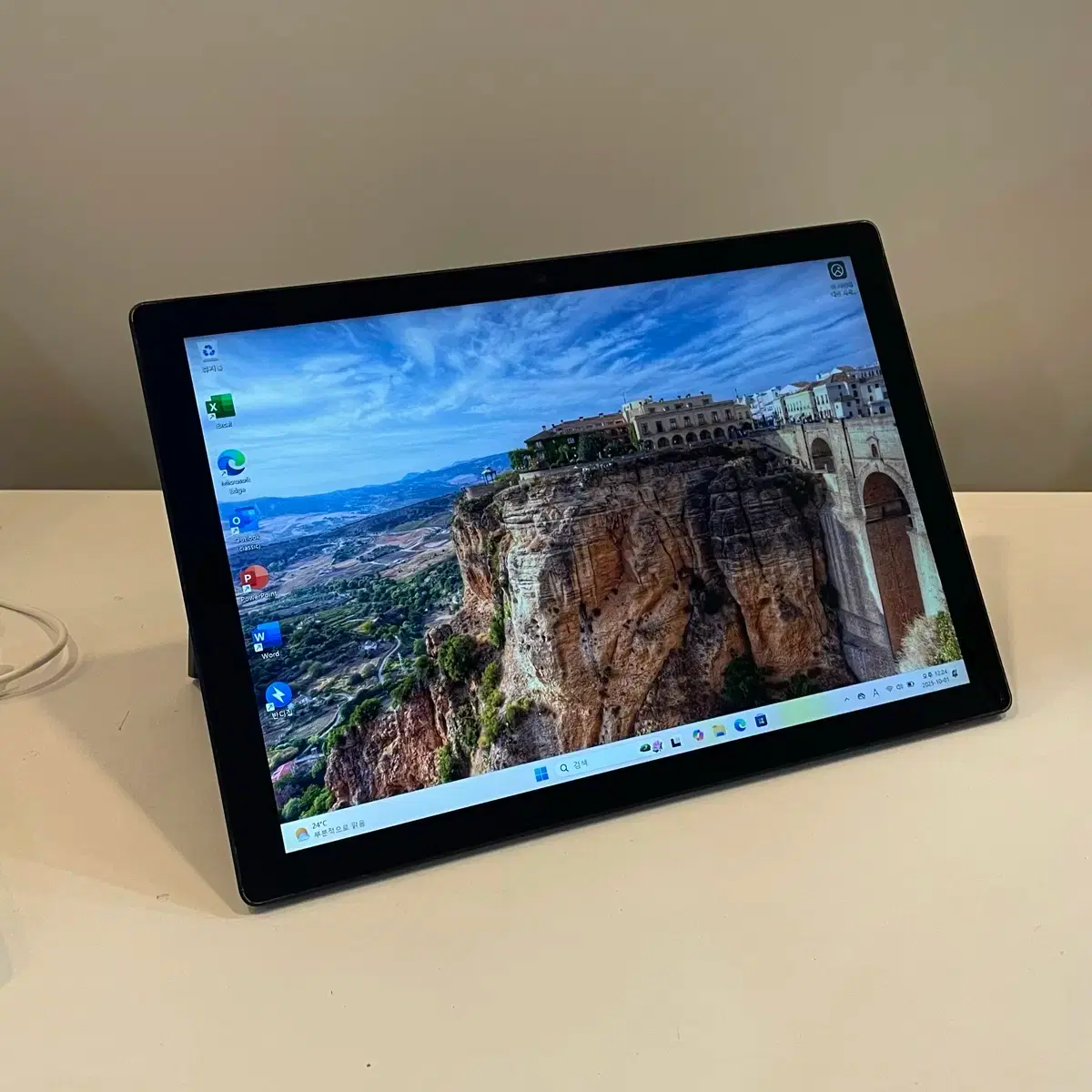 서피스 프로 11 + 키보드 16GB / 256GB / Plus 모델 (1,465,000원/무료) - 핫딜 채널, image size:1200x1200