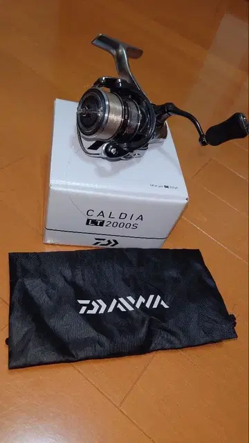 다이와 Daiwa 18 디어 LT2000