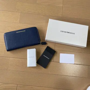 EMPORIO ARMANI 장지갑 네이비