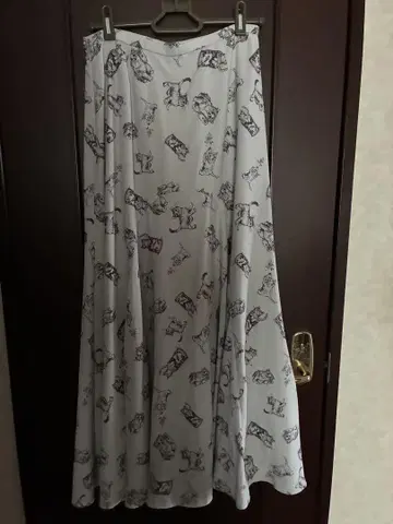 Mila Owen 고양이 패턴 플레어 롱 스커트 M