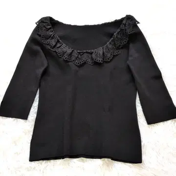 [ USED ] 마르티니크 프릴 넥 니트 7부 소매 블랙 면 혼방