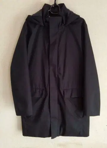 남성용 유니클로 하이브리드 다운 코트 블랙 S 사이즈