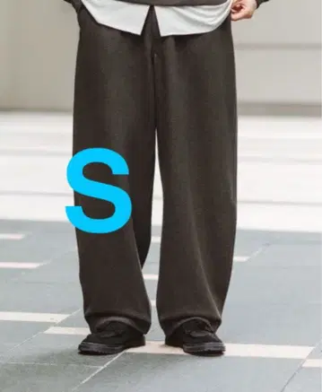 유니클로 U 브러쉬드 맨투맨 와이드 팬츠 S 브라운 UNIQLO U