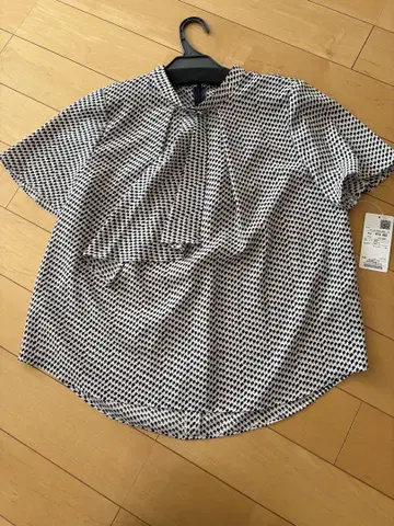새상품 쉽스 블라우스