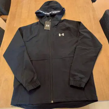 새상품 M 언더아머 남성용 윈드 자켓 UA