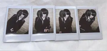 마미레타 카루. 폴라로이드