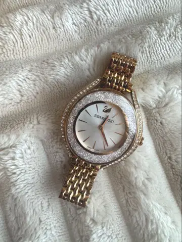 SWAROVSKI 손목시계