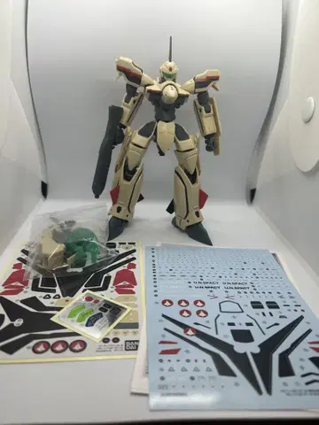 HG 마크로스 YF-19 물 전사식 데칼 부속 조립 완료