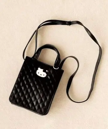 LOWRYS FARM HELLO KITTY 퀼팅 miniBAG