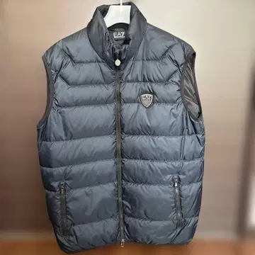 EA7 Emporio Armani 블랙 다운 베스트 XL