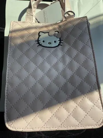 LOWRYSFARM 헬로키티 me% 퀼팅 miniBAG 새상품