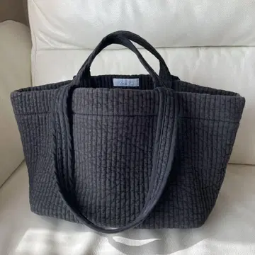 비오는날 정원 블랙