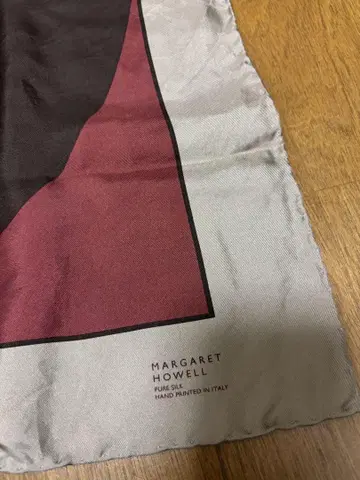 Margaret Howell 실크 스카프 대형 이탈리아제
