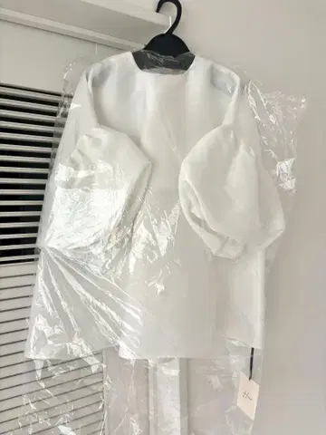 [ 미사용 새상품 ] Heve/헤이 WHIP 벌룬 슬리브 BL 화이트