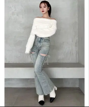 RESEXXY 미사용 새상품 리젝시 컷 아웃 리본 데님 팬츠 XS