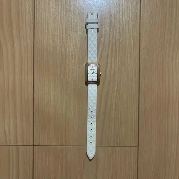 화이트 가죽 벨트 시계 골드 톤