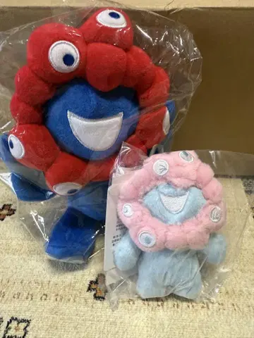 오사카 간사이 엑스포 봉제 인형 미야쿠미야쿠 2점