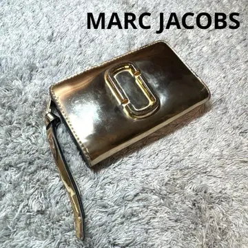 MARC JACOBS 마크제이콥스 이단 접이식 지갑 골드