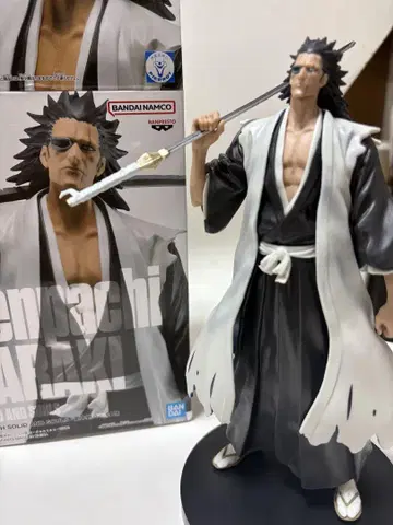 BLEACH 천년혈전편 히츠가야 토시로 자라키 켄파치 세트 판매 피규어