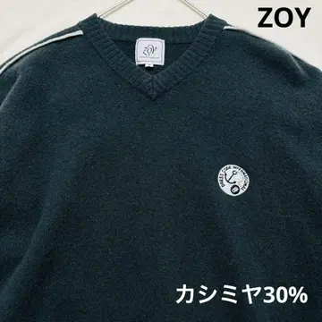ZOY 캐시미어 혼방 V넥 스웨터 블랙 자수 패치 포함