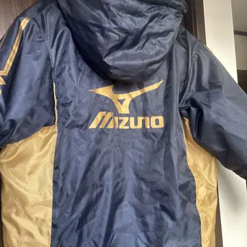 Mizuno 벤치 코트 네이비/골드