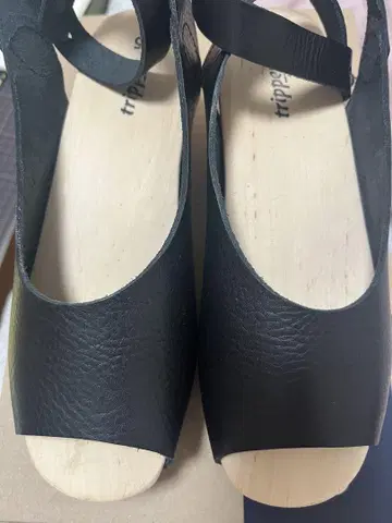 trippens 블랙 오픈토 샌들