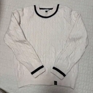 depound 케이블 니트 화이트