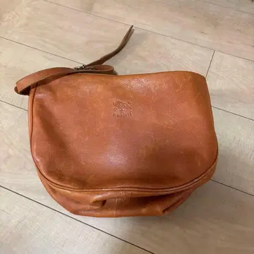 일비종떼 초승달 숄더