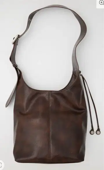 moussy 2025aw BELTED BIG 호보백 브라운