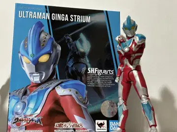 S.H.Figuarts 울트라맨 긴가 스트리움