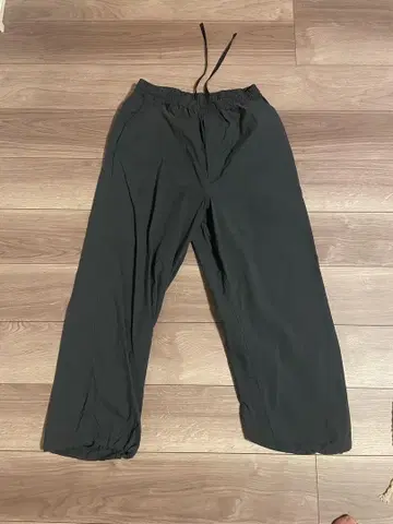 DAIWA PIER 39 그레이 워크 팬츠 허리밴딩