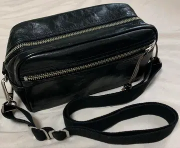 RAINBOW COUNTRY 숄더 블랙