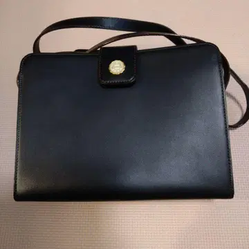 [새상품급] marie claire 블랙 가죽 숄더백