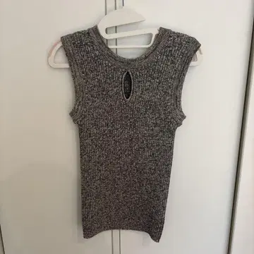 CLANE W FACE HALL KNIT TOPS 새상품급
