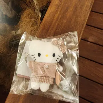 신출시 로리즈팜 Me% 토이 키링 헬로키티
