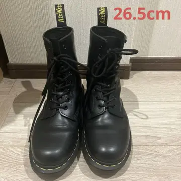 닥터마틴 Dr. Martens 8홀 부츠