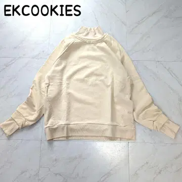 EKCOOKIES 원 포인트 리브 니트 도킹 하이넥 맨투맨