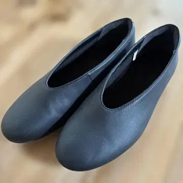 블랙 플랫슈즈 합성 피혁 무인양품 24cm