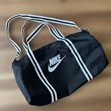 NIKE 보스턴백 블랙 새상품급